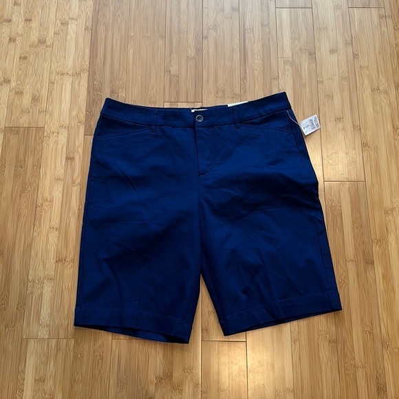 St. John's Bay Pants - NWT St John’s Bay shorts size 14 women’s